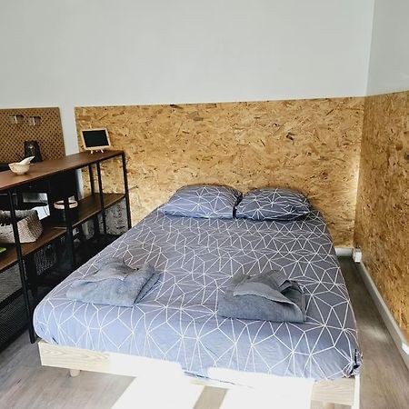 Le Studio De Max - Terrasse Et Parking Валанс Екстериор снимка
