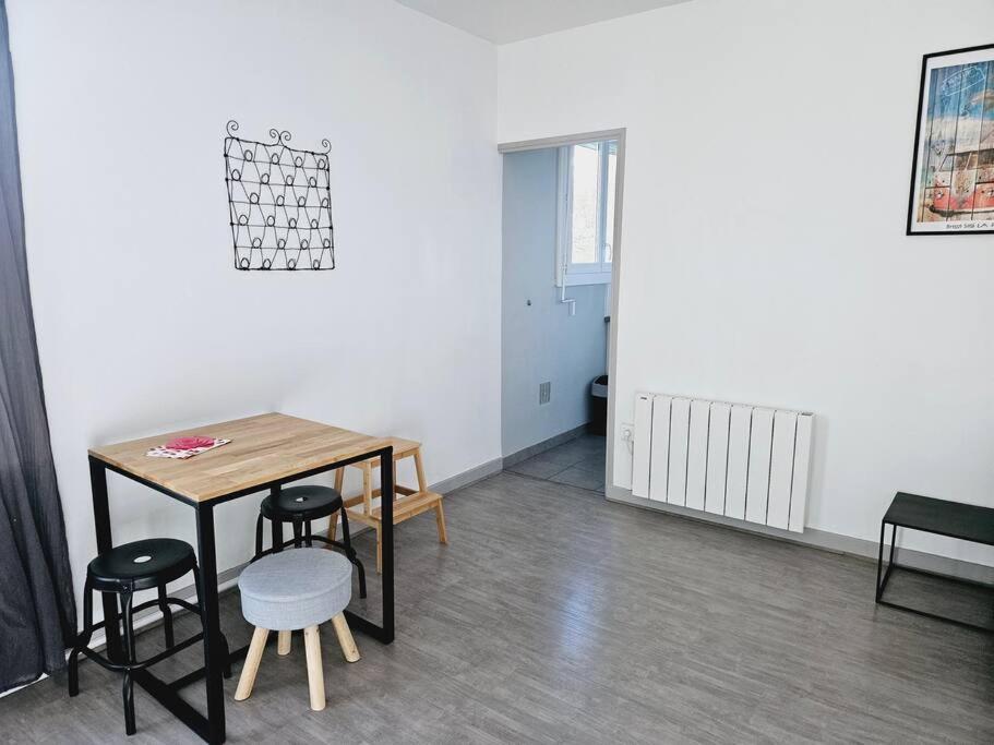 Le Studio De Max - Terrasse Et Parking Валанс Екстериор снимка